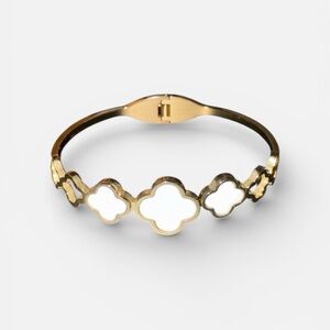 Elegant Gold and White Clover Bangle Stainless Steel Bracelet